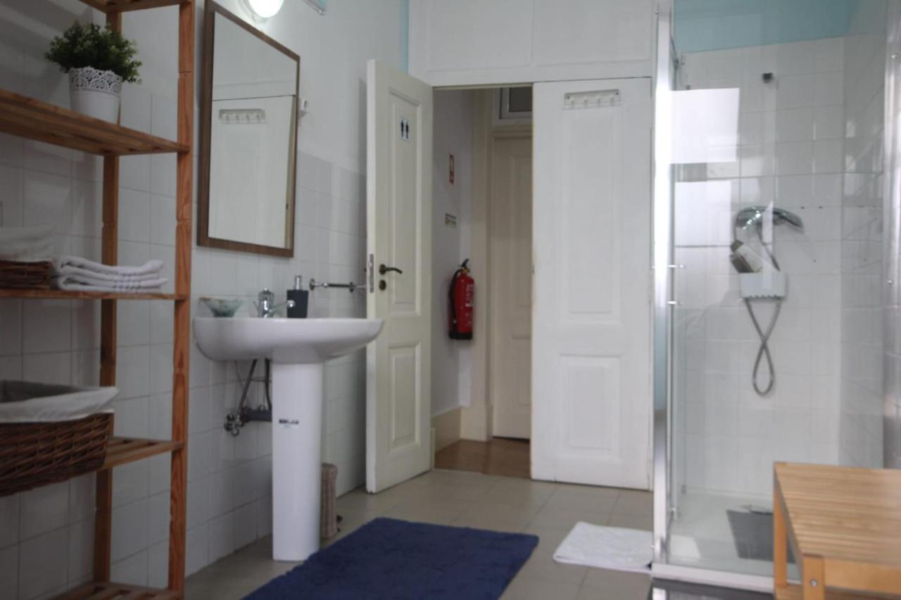 Romantic Chiado 7 -Private Small Single Room With No Outside Window Lisabona Exterior foto