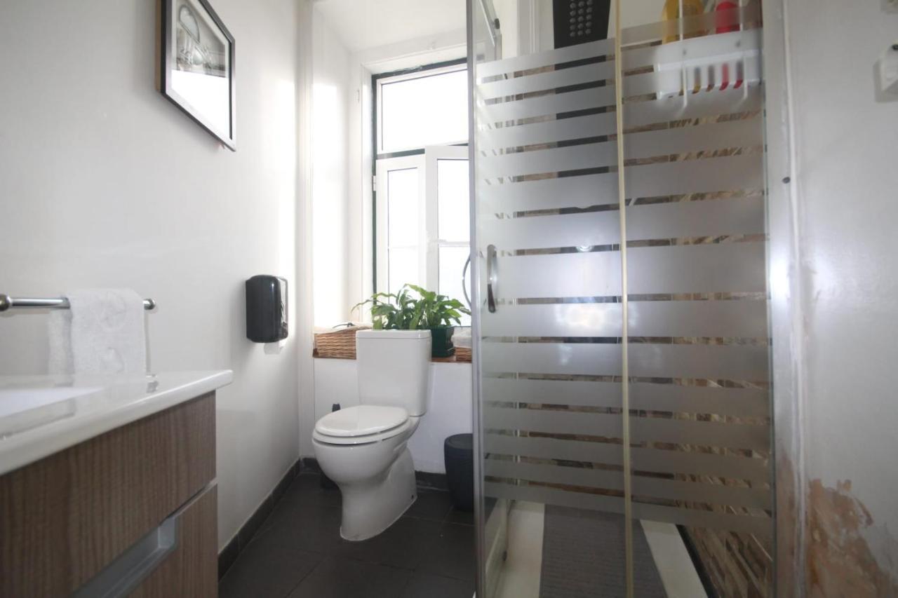 Romantic Chiado 7 -Private Small Single Room With No Outside Window Lisabona Exterior foto