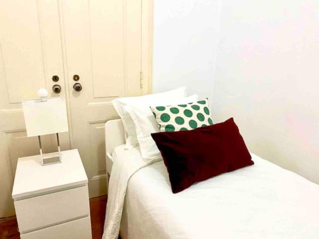 Romantic Chiado 7 -Private Small Single Room With No Outside Window Lisabona Exterior foto